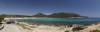 Panorama: Blick von der Strandpromenade auf den Strand von Cala Agulla